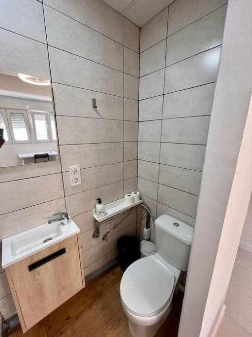 Novelda Centro Habitaciones Con Bano Privado Y Compartido , Cocina Y Terraza Zewnętrze zdjęcie